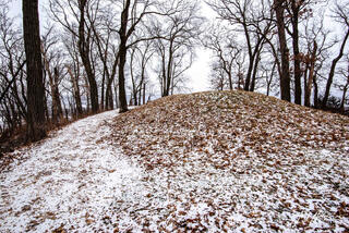 Effigy Mounds 16